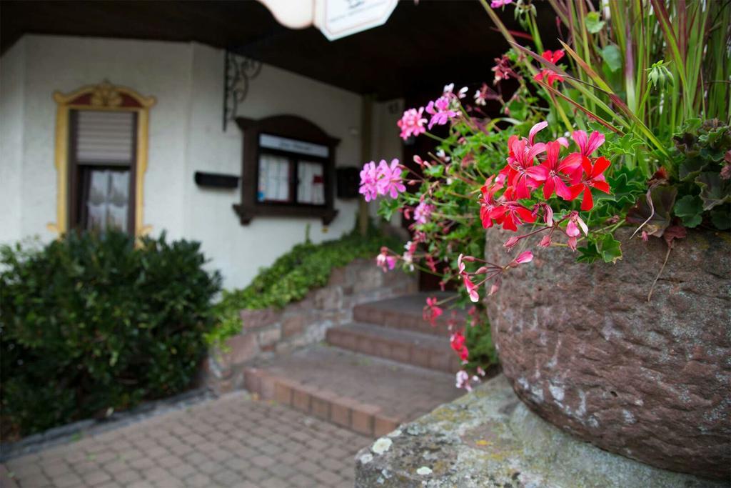 Traditionsgasthof Zum Luedertal Bimbach Eksteriør billede