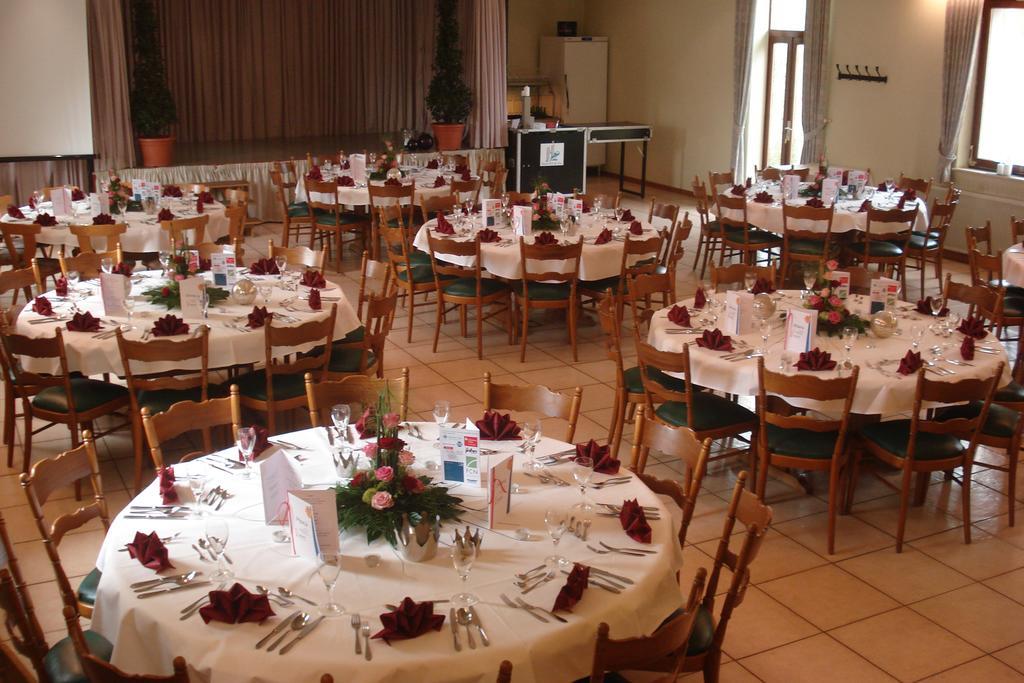 Traditionsgasthof Zum Luedertal Bimbach Eksteriør billede